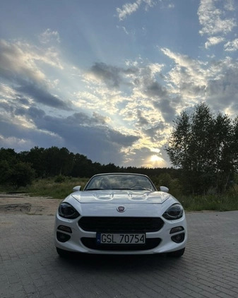 Fiat 124 Spider cena 77900 przebieg: 48000, rok produkcji 2018 z Słupsk małe 56